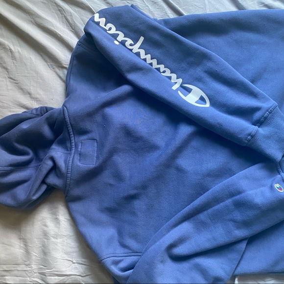 Cropped Indigo Blue Hoodie (❗️ALL ITEMS 7 DAYS LEFT ON SALE BEFORE I MOVE) - Picture 4 of 5